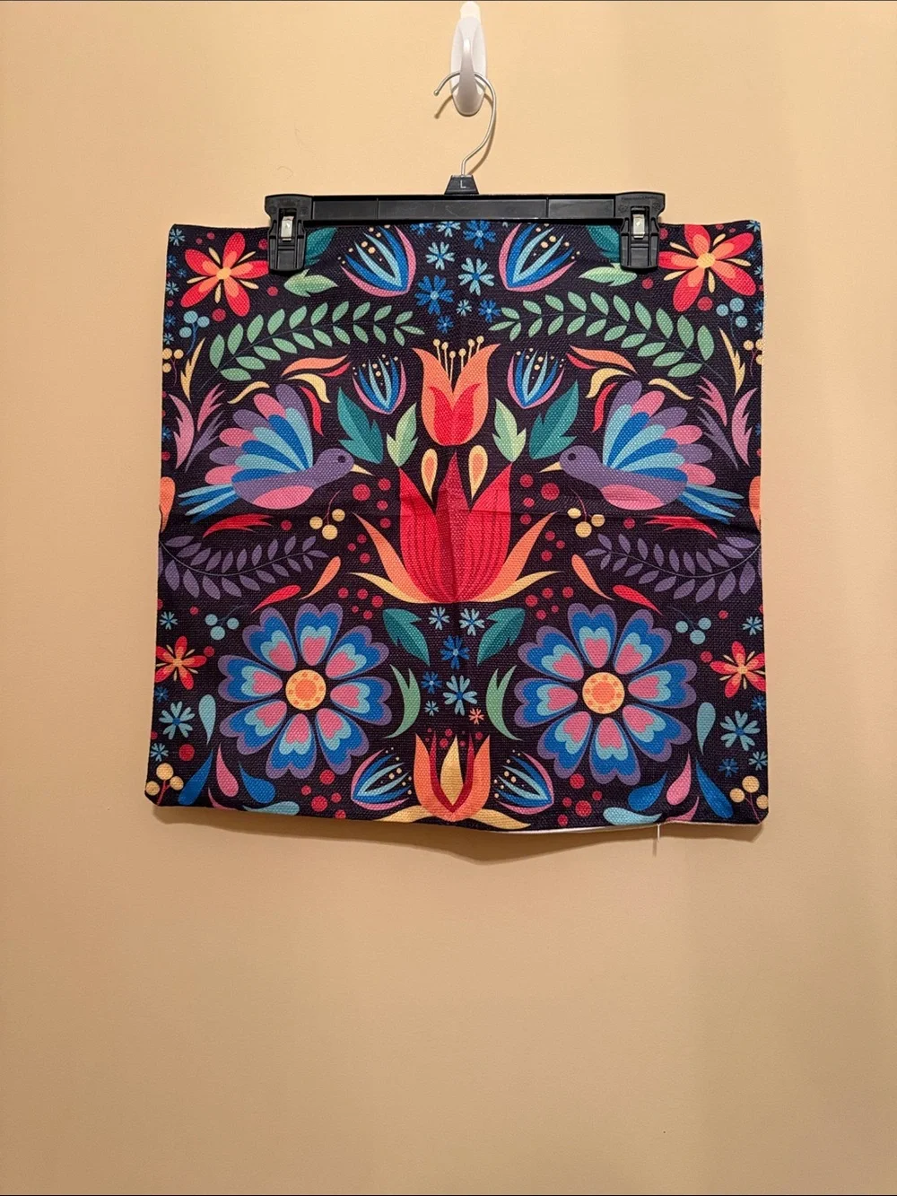 NWOT Mexican Folk Art Pillow Cases 2 of Each 4‎ in Total